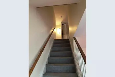 28 McLaughlin Terrace, Derby, CT 06418 - Photo 9