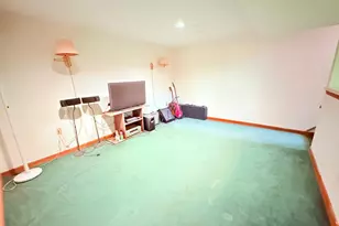 12 Chester Dr, Windsor Locks, CT 06096 - Photo 3