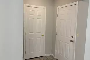 12 Harbison Ave, Hartford, CT 06106 - Photo 5