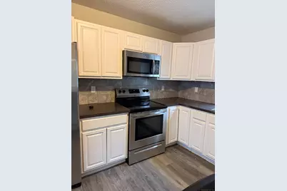 12 Harbison Avenue #1st Floor, Hartford, CT 06106 - Photo 3