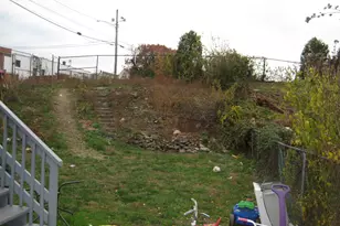 90 Tom Thumb St, Bridgeport, CT 06606 - Photo 11