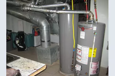 90 Tom Thumb Street, Bridgeport, CT 06606 - Photo 13