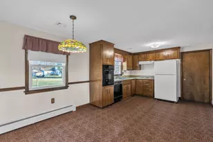 7 E Rd, East Windsor, CT 06016 - Photo 9