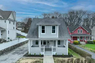 274 High St, Fairfield, CT 06824 - Photo 3