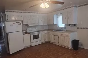 58 Auburn St, Stratford, CT 06614 - Photo 9