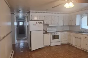 58 Auburn St, Stratford, CT 06614 - Photo 3