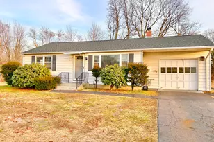471 Quinnipiac Ave, North Haven, CT 06473 - Photo 1