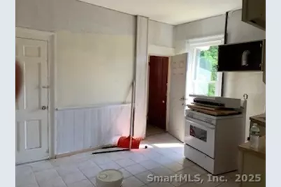 424 Union Avenue #424, Bridgeport, CT 06607 - Photo 9