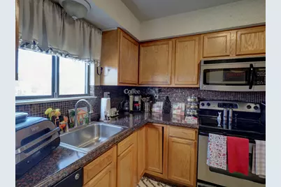 212 Sterling Village #212, Meriden, CT 06450 - Photo 5