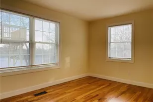 31 Brainerd Rd, Branford, CT 06405 - Photo 11