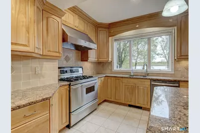501 Highland Street, Wethersfield, CT 06109 - Photo 9
