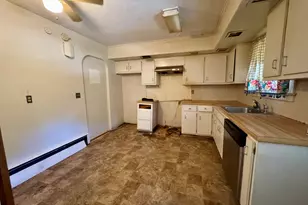 27 Sycamore Rd, Norwich, CT 06360 - Photo 11