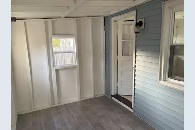 39 Westphal Street, West Hartford, CT 06110 - Photo 17