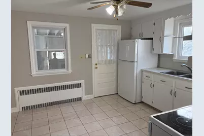 39 Westphal Street, West Hartford, CT 06110 - Photo 3