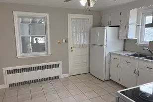 39 Westphal St, West Hartford, CT 06110 - Photo 3