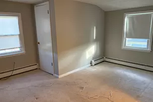 39 Westphal St, West Hartford, CT 06110 - Photo 11