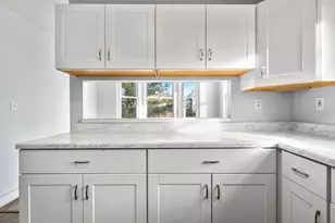 25 Chestnut St, Norwalk, CT 06854 - Photo 9