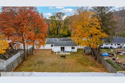 118 Hellstrom Road, East Haven, CT 06512 - Photo 7