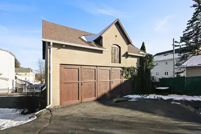 527 Burritt Street, New Britain, CT 06053 - Photo 5