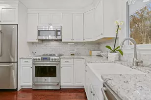 24 Warnock Dr, Westport, CT 06880 - Photo 13