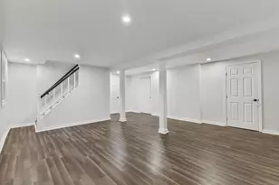 8 Lloyd Rd, Norwalk, CT 06850 - Photo 17