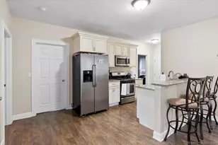 70 Fairview St, New Britain, CT 06051 - Photo 3