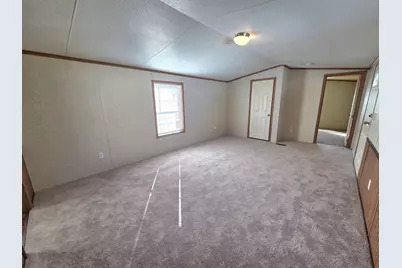 9 North Road #17, East Windsor, CT 06088 - Photo 5