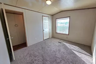 9 N Rd, East Windsor, CT 06088 - Photo 13