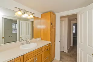 1095 S Grand St, Suffield, CT 06093 - Photo 15