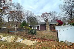 3 Medley Ln, Clinton, CT 06413 - Photo 3