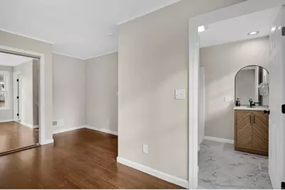 28 Devon Drive, Manchester, CT 06040 - Photo 15