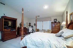 250 Hume Dr, Hamden, CT 06514 - Photo 19