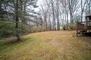 250 Hume Dr, Hamden, CT 06514 - Photo 39