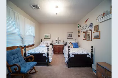 250 Hume Drive, Hamden, CT 06514 - Photo 29