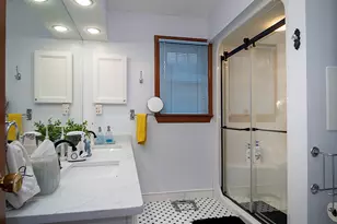 250 Hume Dr, Hamden, CT 06514 - Photo 21