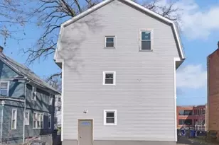 213 Westland St, Hartford, CT 06112 - Photo 11