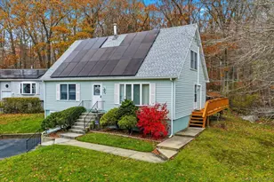 198 Dartmouth Dr, Groton, CT 06355 - Photo 3