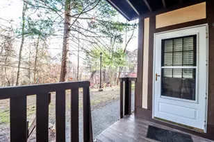 27 Rollingwood Dr, Brookfield, CT 06804 - Photo 3