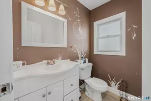 55 Bentley Ave, Norwich, CT 06360 - Photo 9