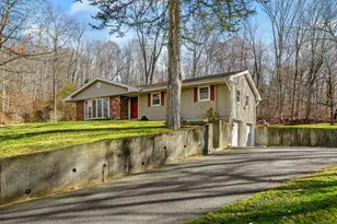 5 Woodland Hls Ter, Brookfield, CT 06804 - Photo 3