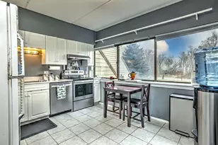 85 Viscount Dr, Milford, CT 06460 - Photo 11