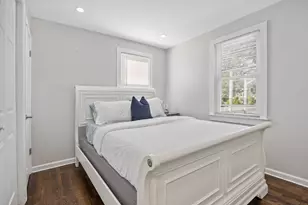 28 Brookdale Ave, Milford, CT 06460 - Photo 9