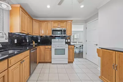 28 Brookdale Avenue, Milford, CT 06460 - Photo 7