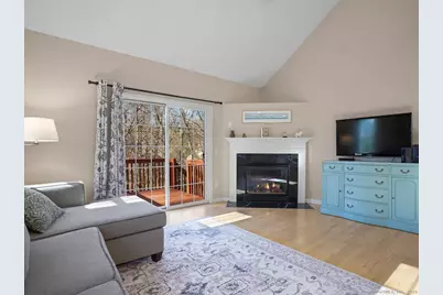 101 Royals Court, Trumbull, CT 06611 - Photo 17