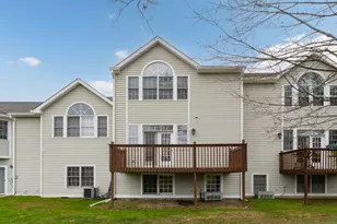 14 St Andrews Cir, Wallingford, CT 06492 - Photo 3