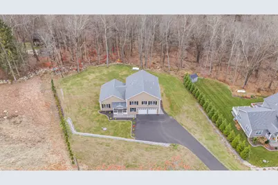 383 Leonard Road, Middlebury, CT 06762 - Photo 3