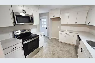 111 Oxbow Drive, Torrington, CT 06790 - Photo 13