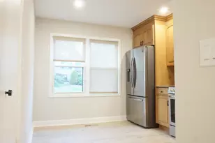 24 Overlook Dr, Monroe, CT 06468 - Photo 5