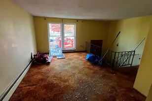 445 Lincoln Dr, Cheshire, CT 06410 - Photo 3