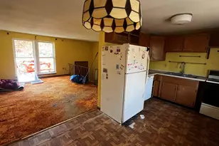 445 Lincoln Dr, Cheshire, CT 06410 - Photo 5